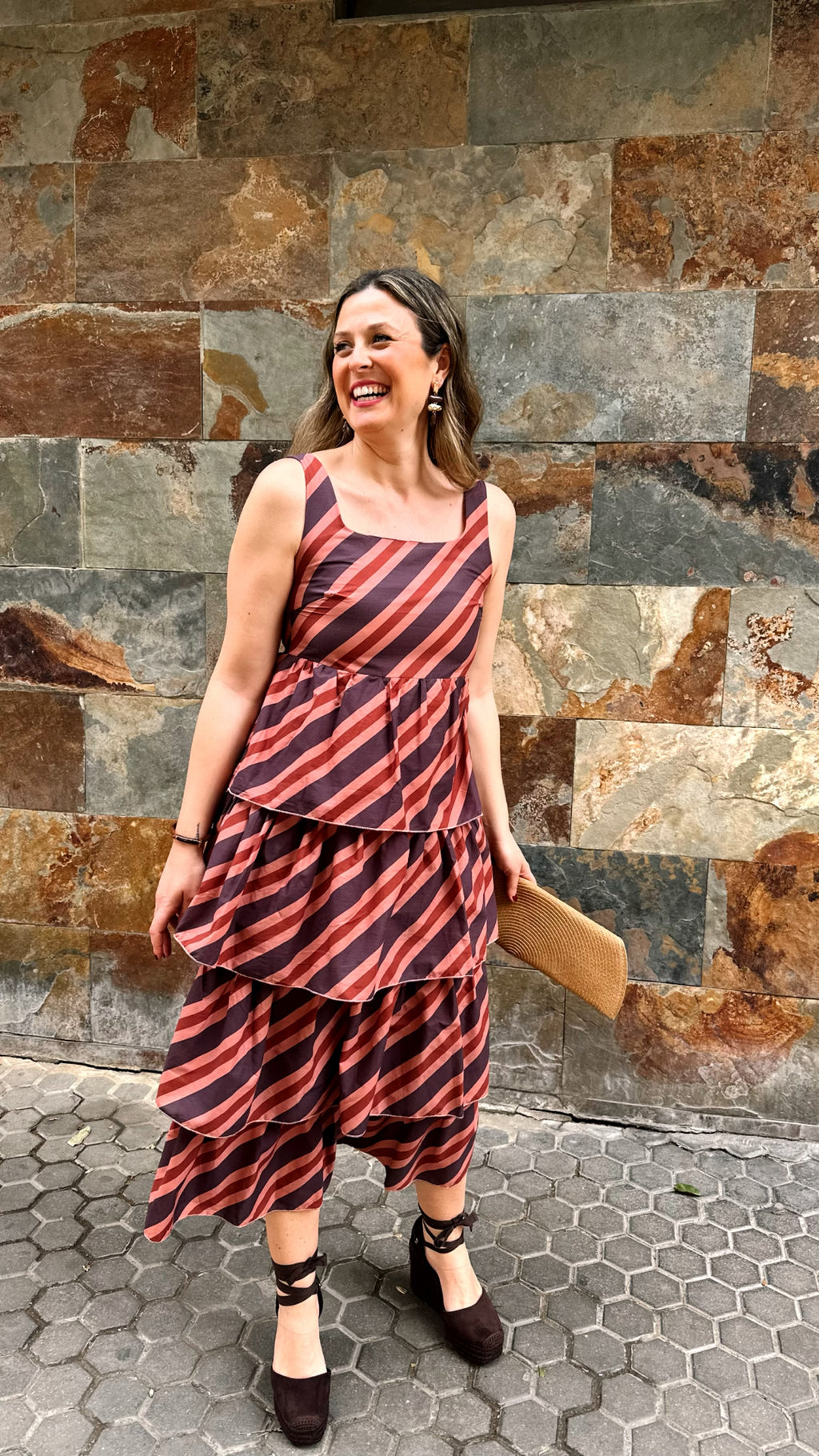 VESTIDO TIRANTAS VOLANTES RAYAS