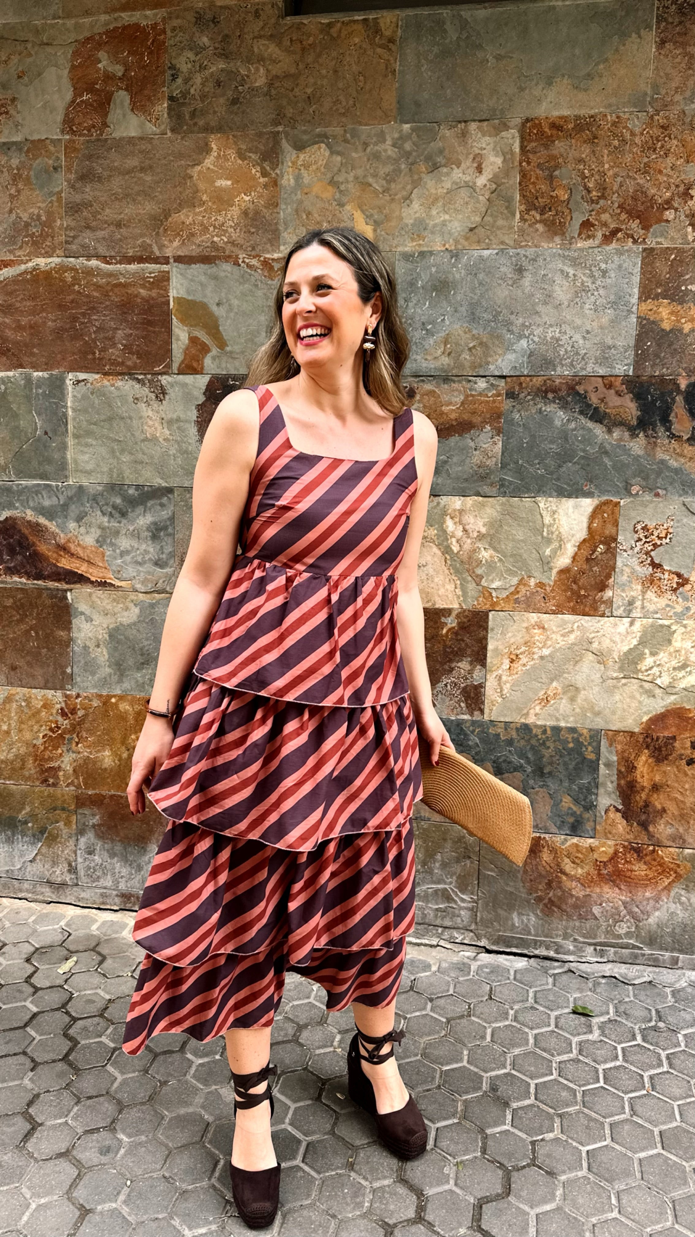 VESTIDO TIRANTAS VOLANTES RAYAS