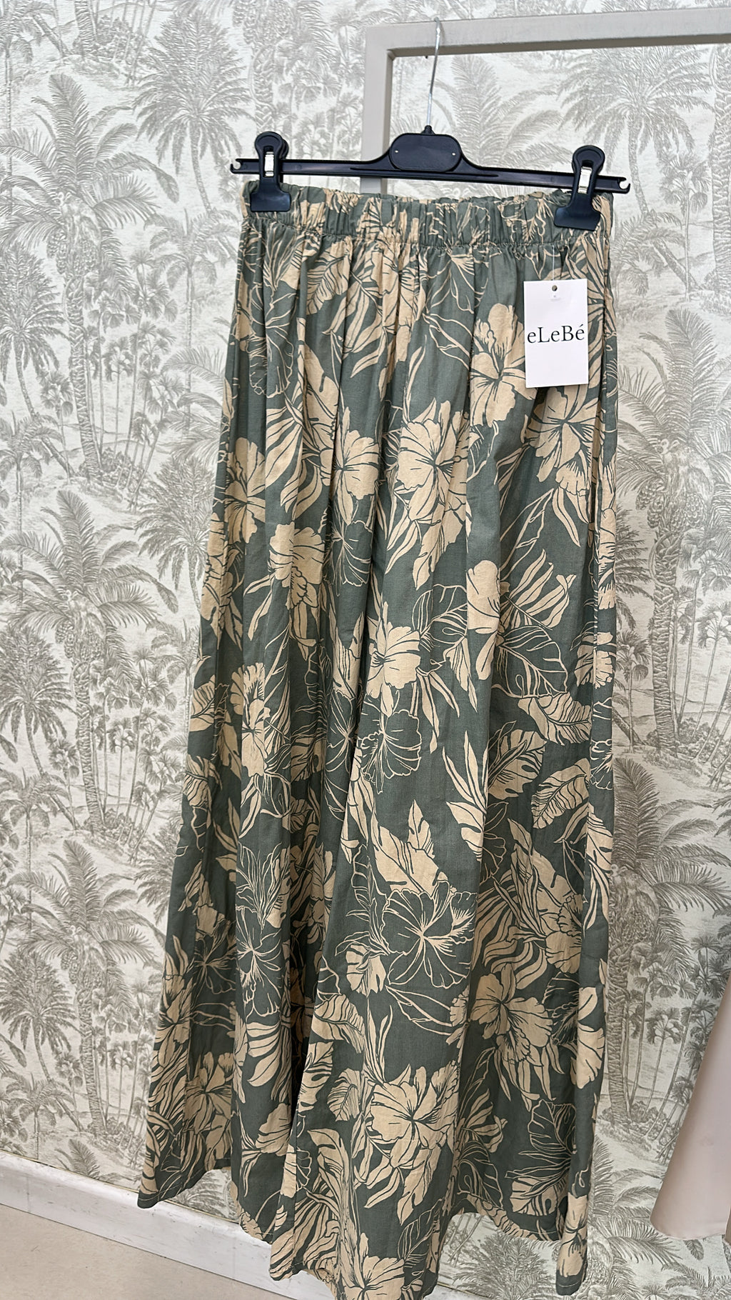 PANTALÓN ANCHO ESTAMPADO FLOR