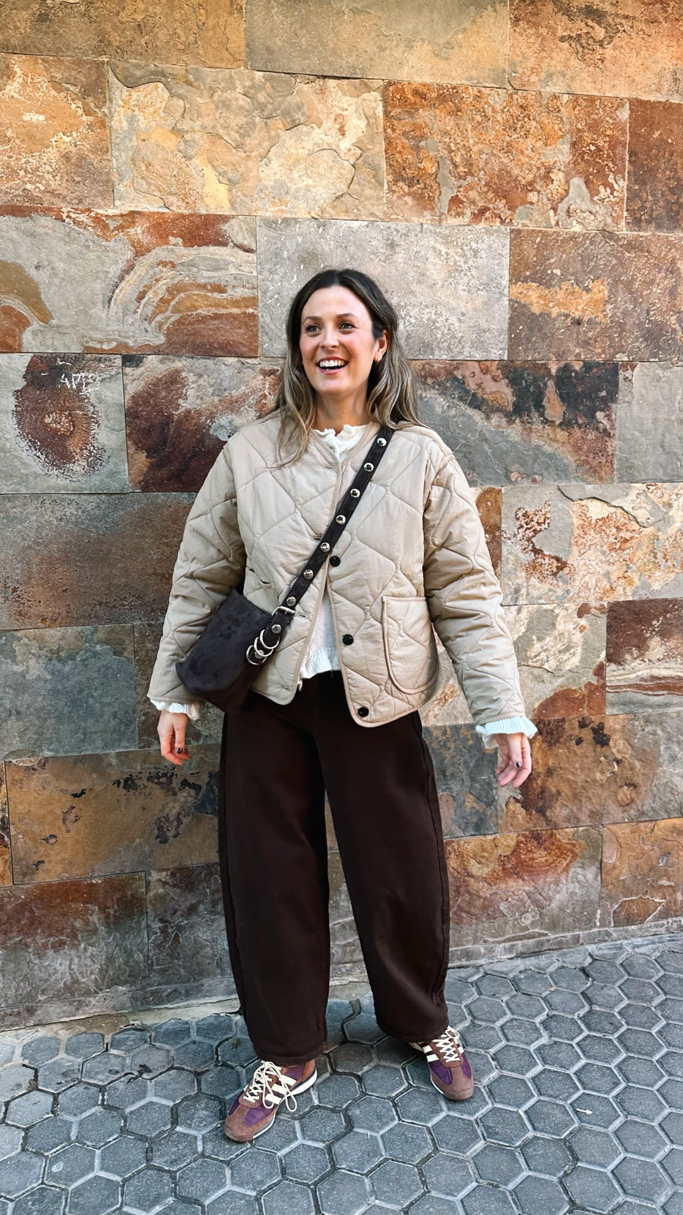 CHAQUETA ACOLCHADA SIN CUELLO