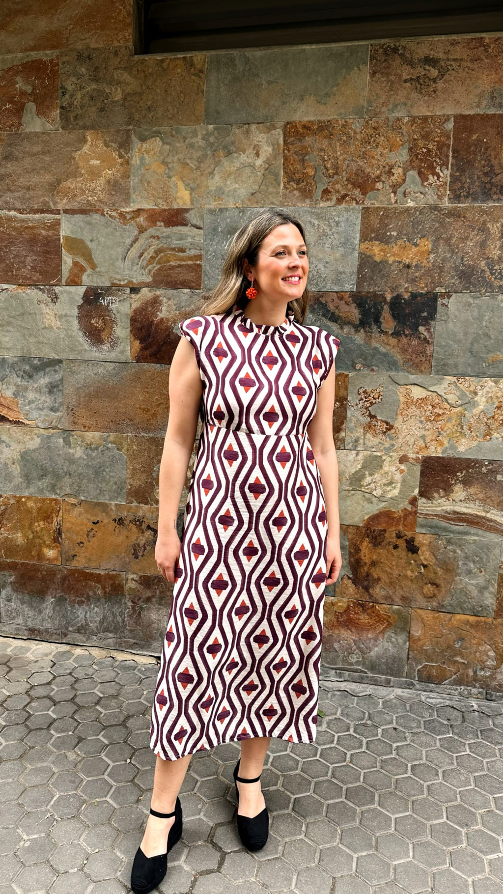 VESTIDO ESTAMPADO ÉTNICO BICO HOMBRERAS