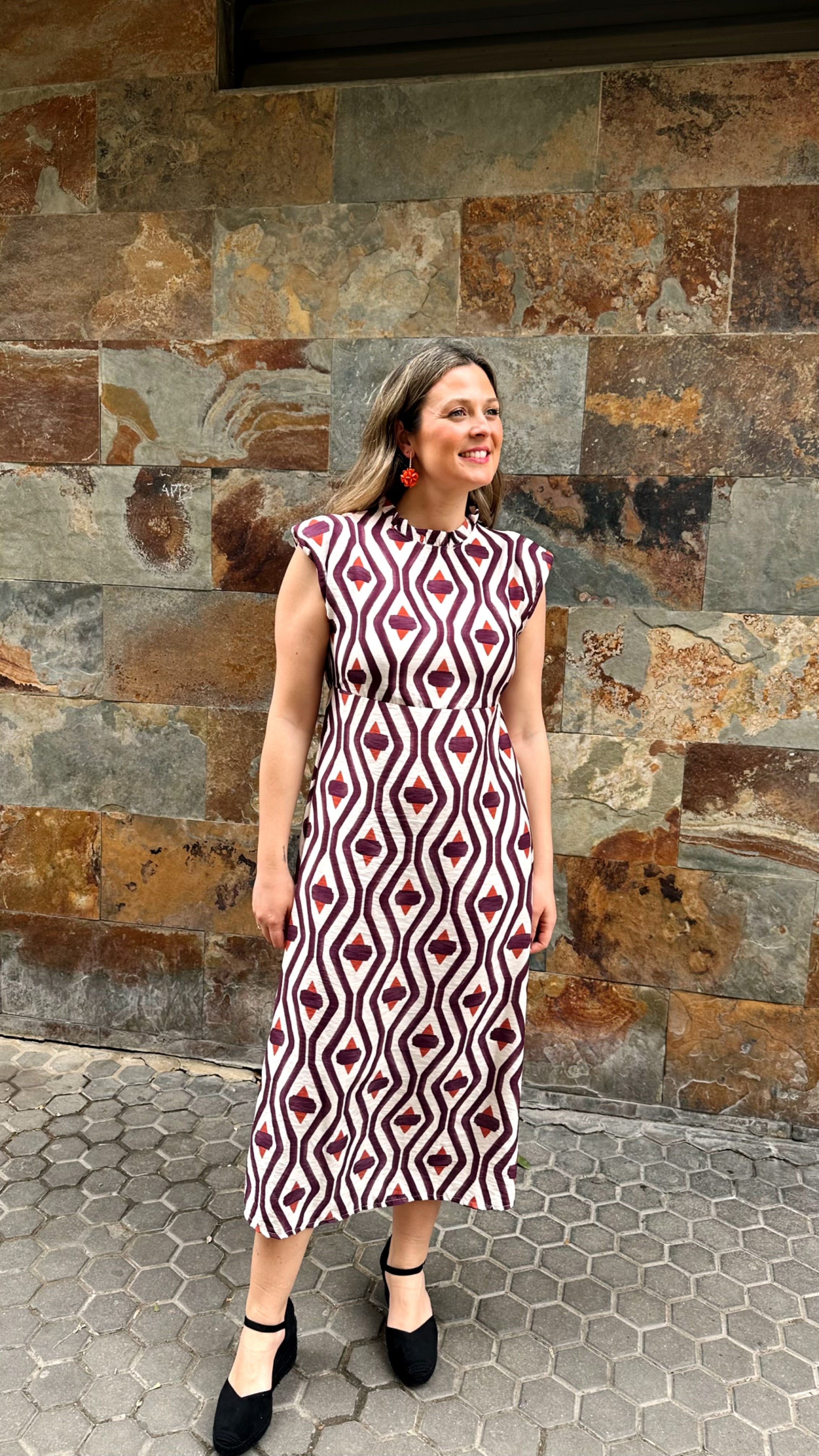 VESTIDO ESTAMPADO ÉTNICO BICO HOMBRERAS