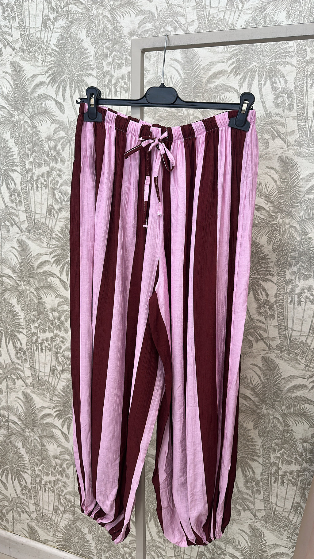 PANTALÓN BOMBACHO FLUIDO RAYAS ANCHAS