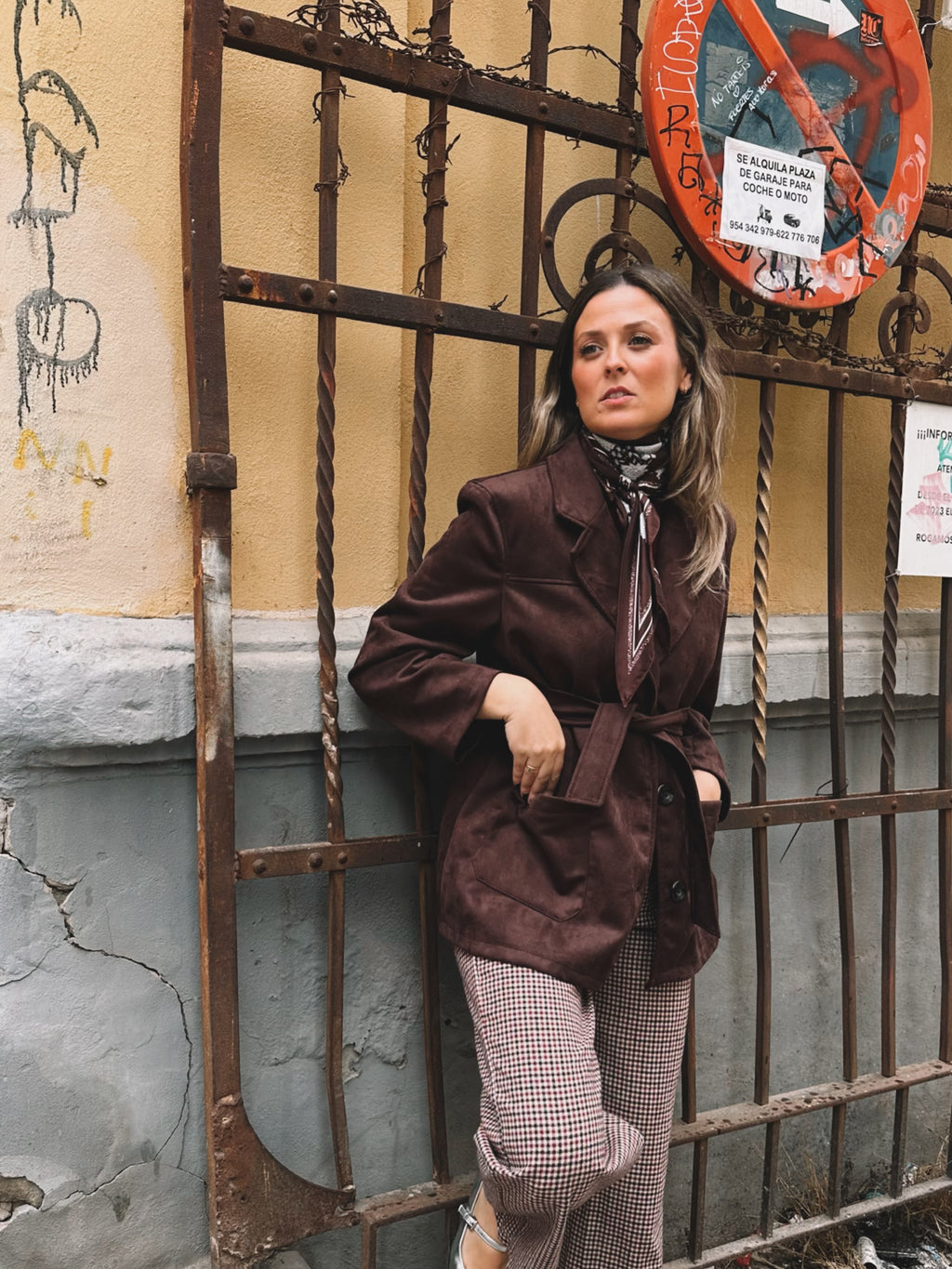 CHAQUETA ANTE CINTURON