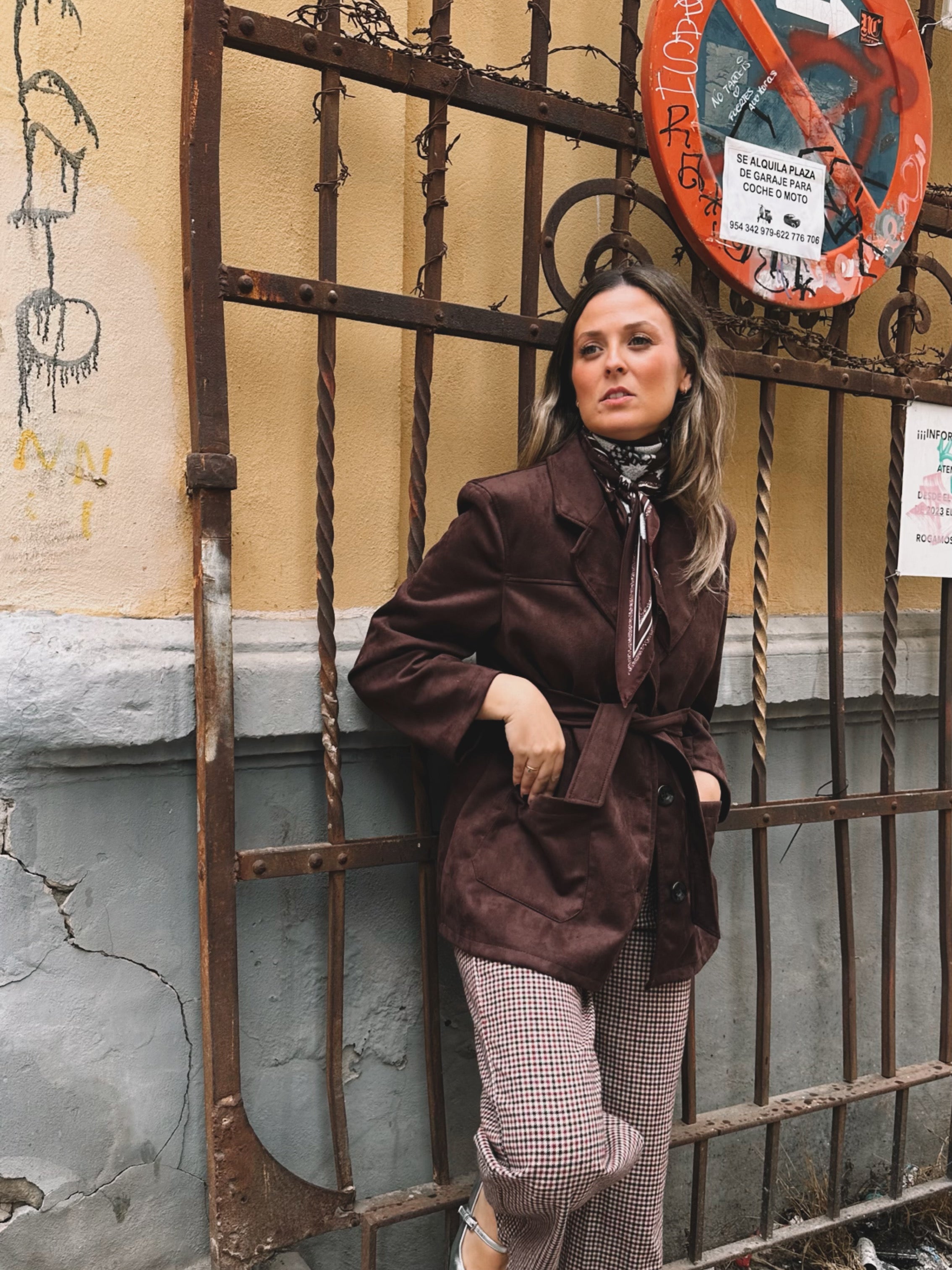 CHAQUETA ANTE CINTURON