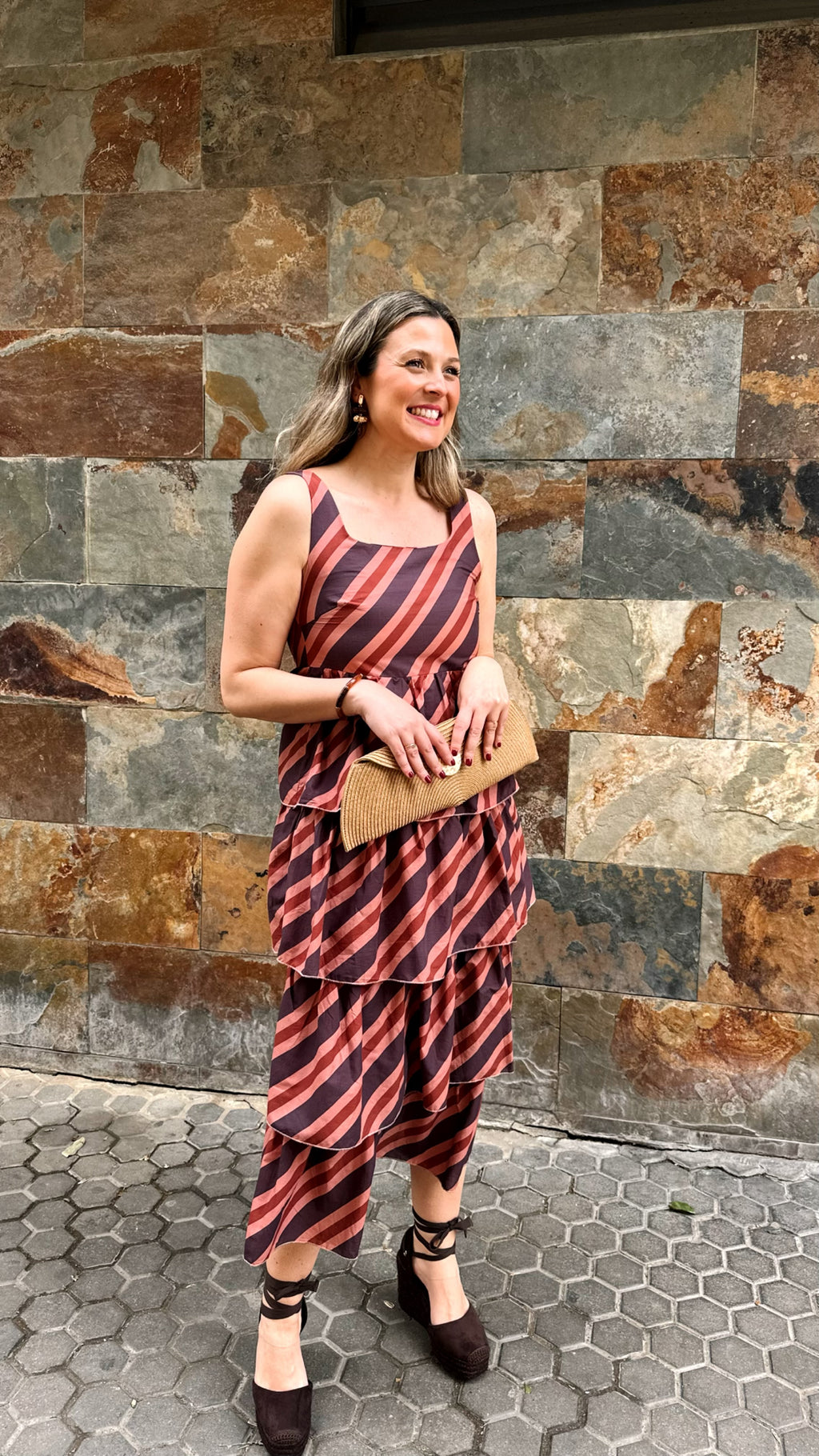 VESTIDO TIRANTAS VOLANTES RAYAS