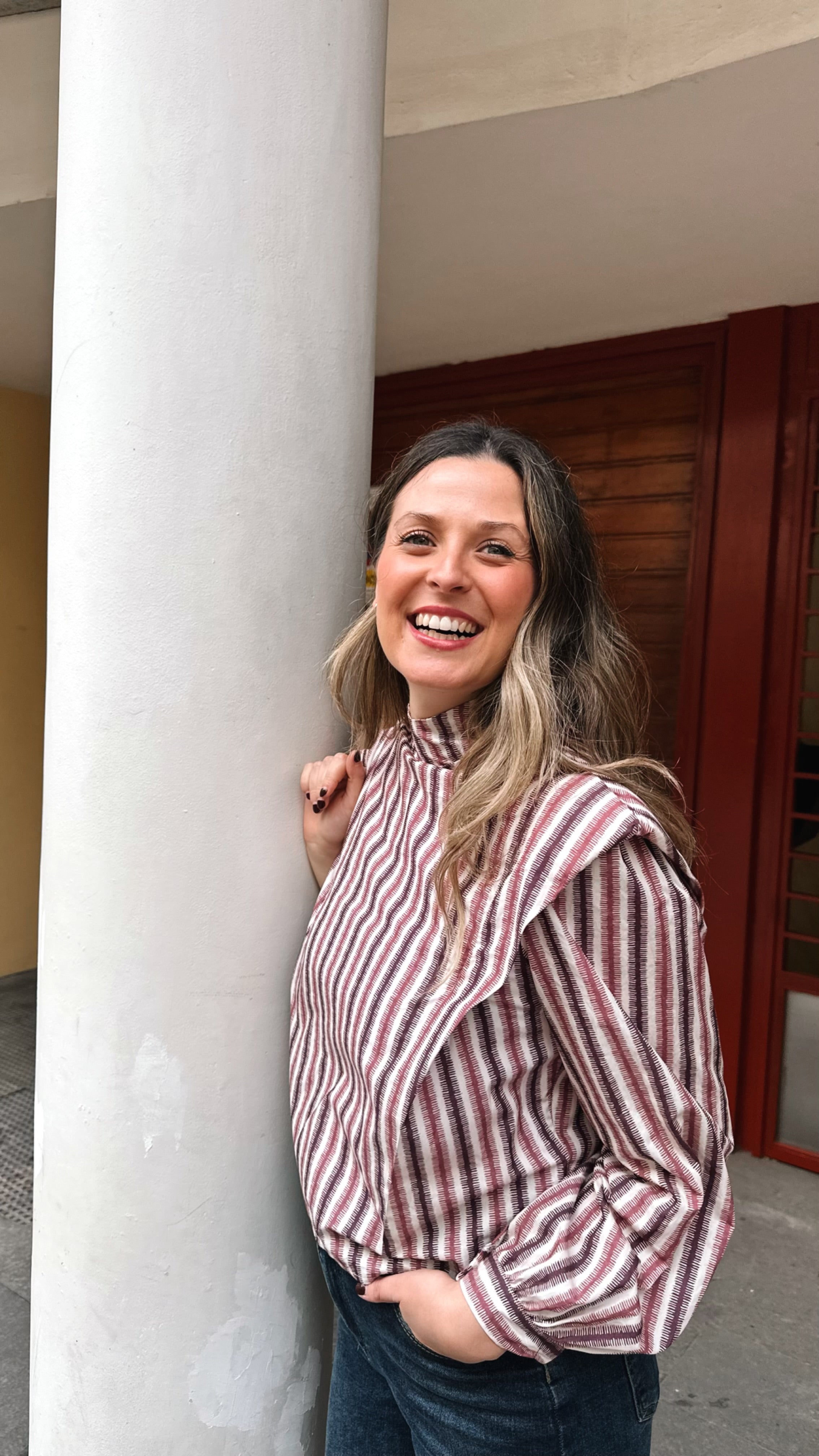 BLUSA RAYAS HOMBRERAS