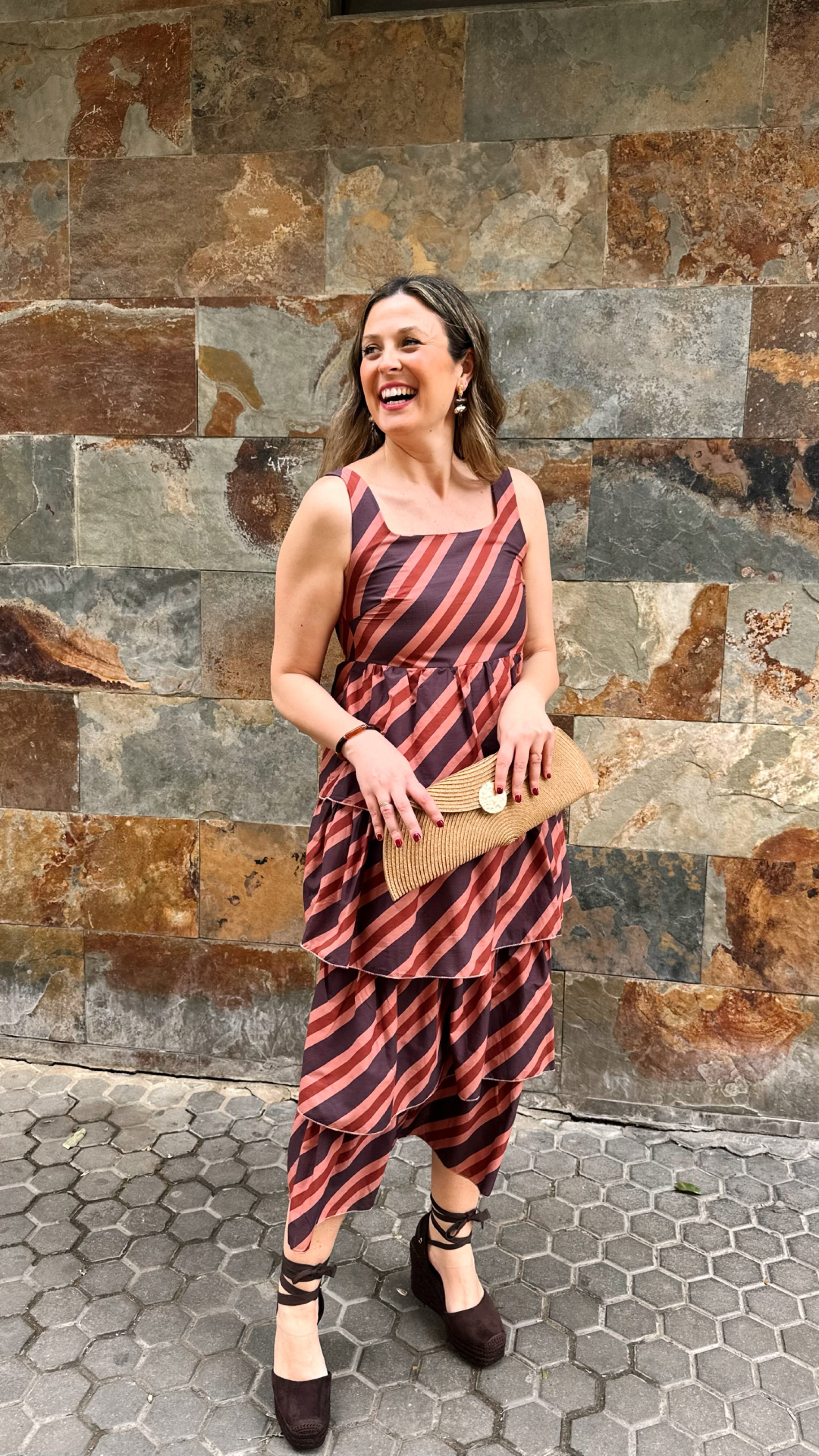 VESTIDO TIRANTAS VOLANTES RAYAS
