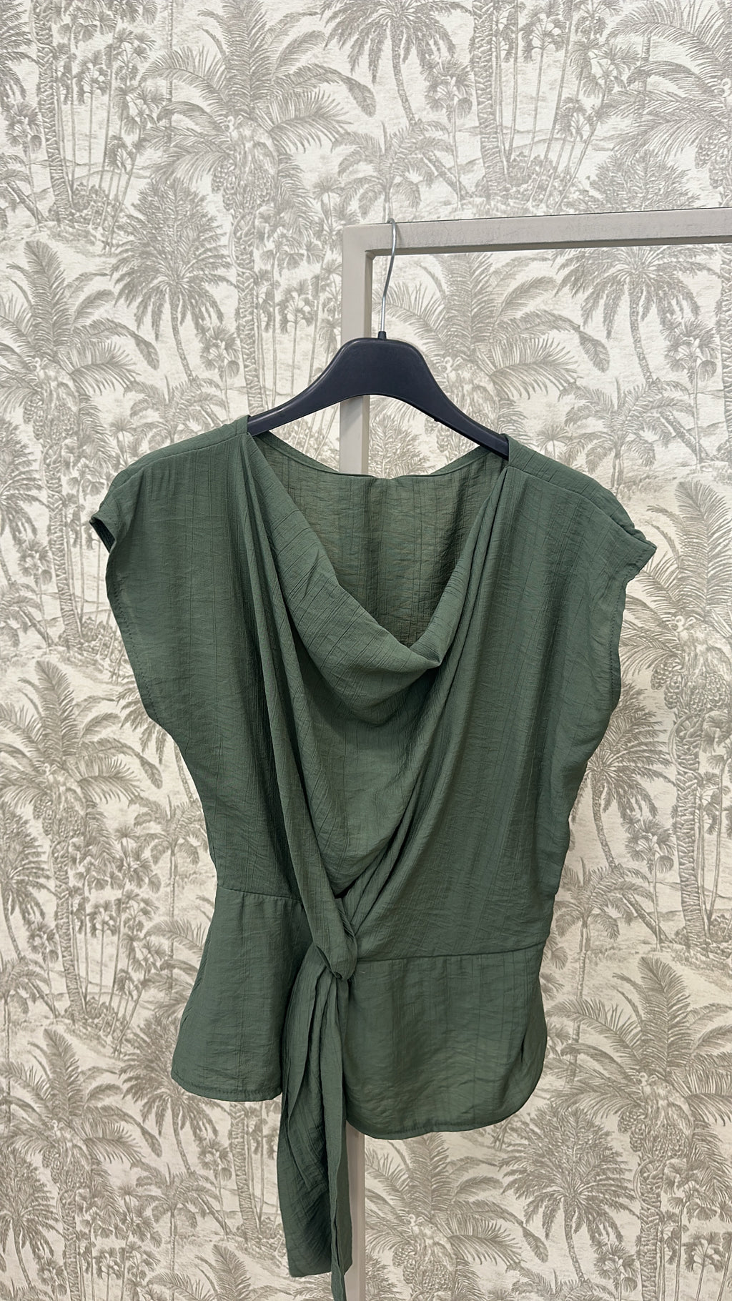 BLUSA NUDO CUELLO DRAPEADO