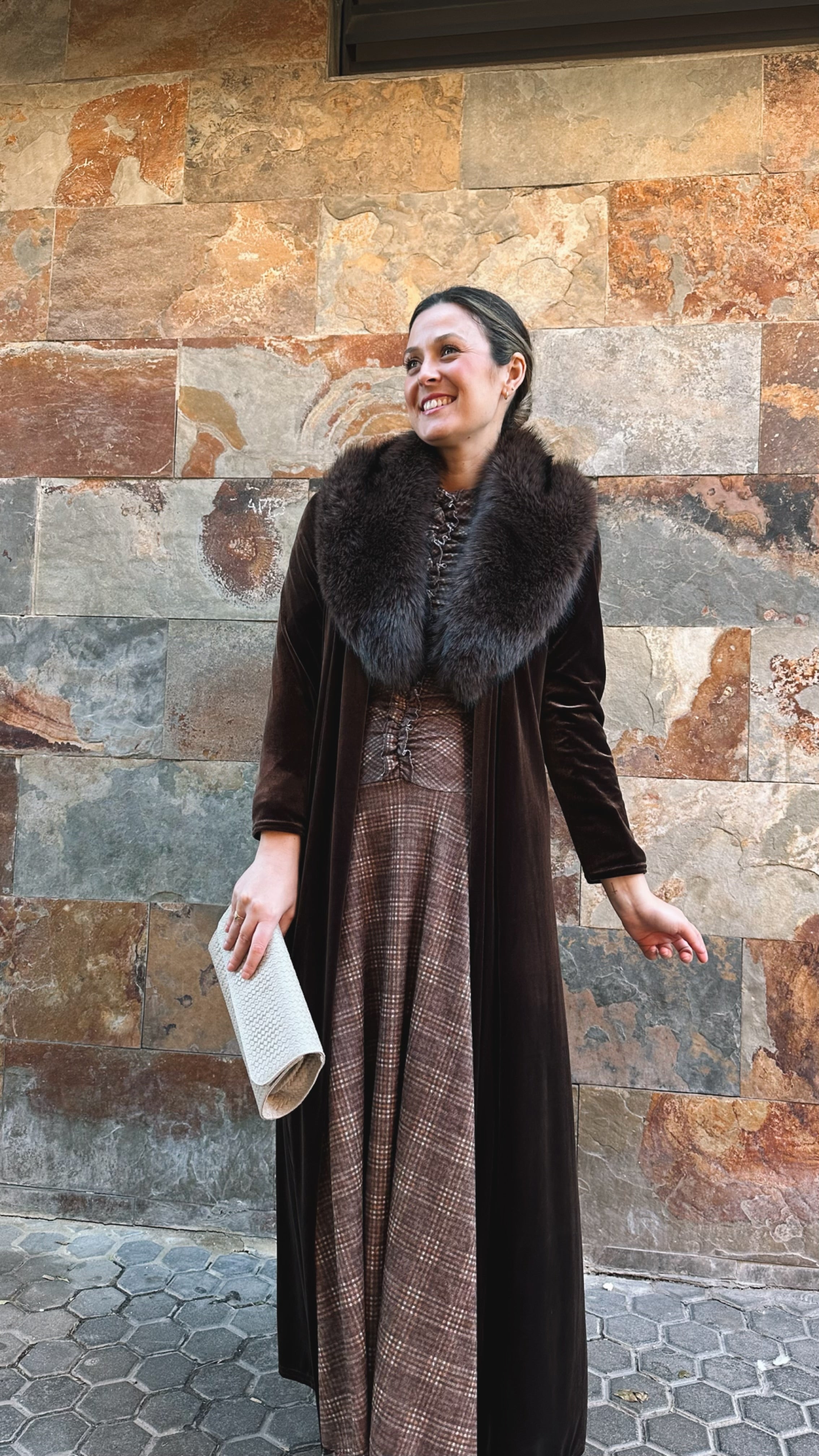 VESTIDO FRUNCE FRONTAL VOLANTE