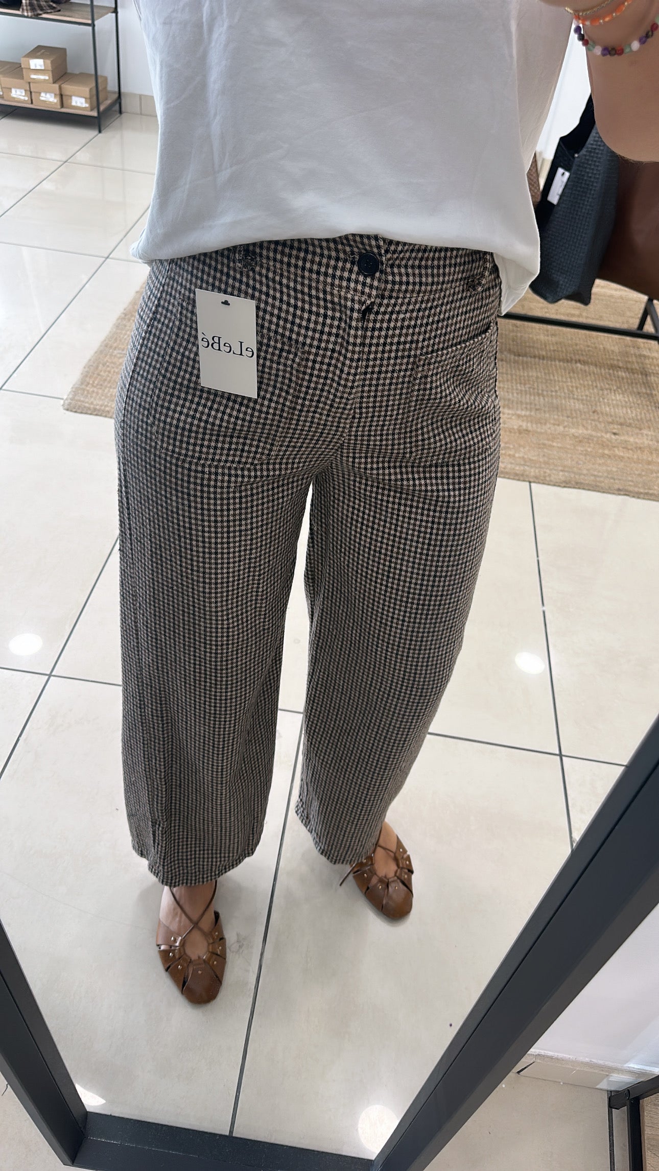 PANTALÓNN PAÑO CUADROS BOLSILLOS PARCHE